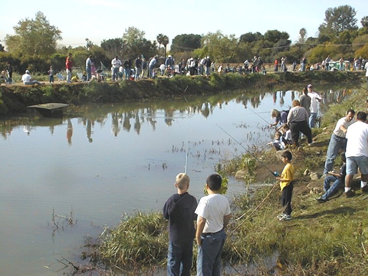 Huck Finn wide shot